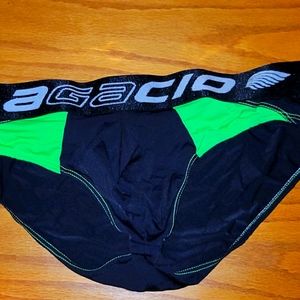 Agacio Briefs